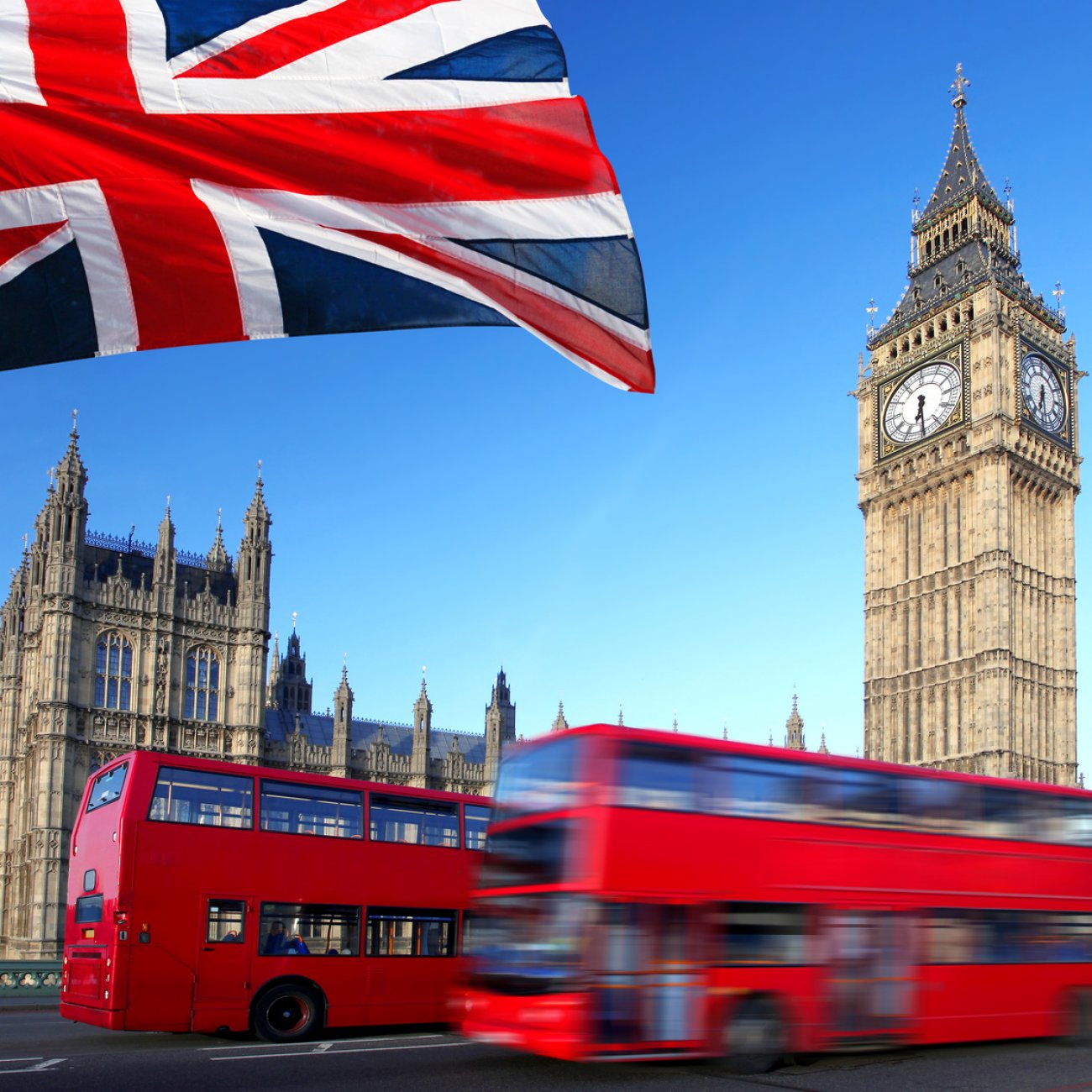 GRUPO BRASILEIRO EM PARIS E LONDRES