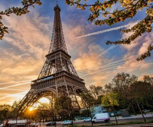 GRUPO BRASILEIRO EM PARIS E LONDRES