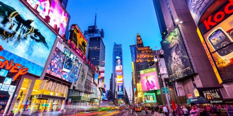 NEW YORK NOS ESPERA